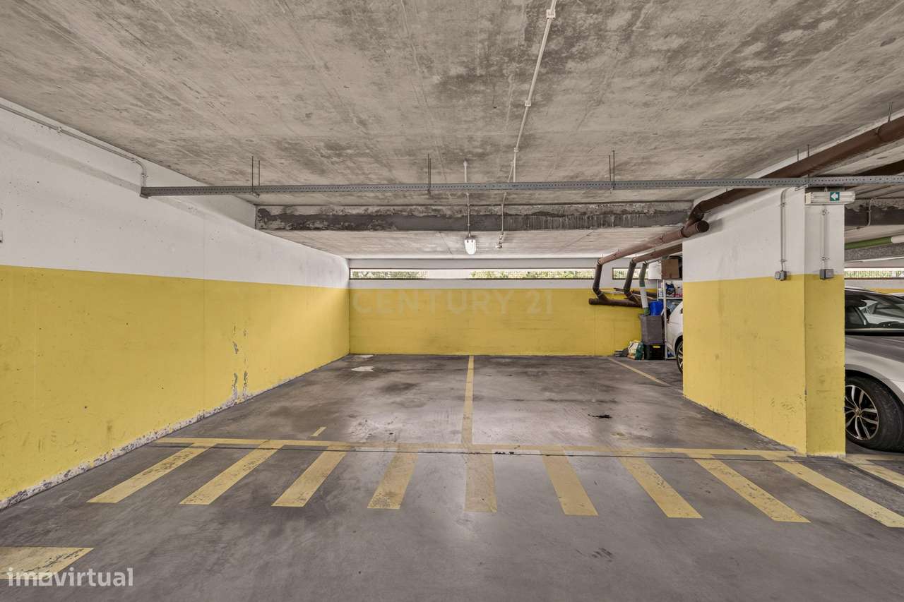 Apartamento T3 com parqueamento privativo (Monte da Caparica)-26