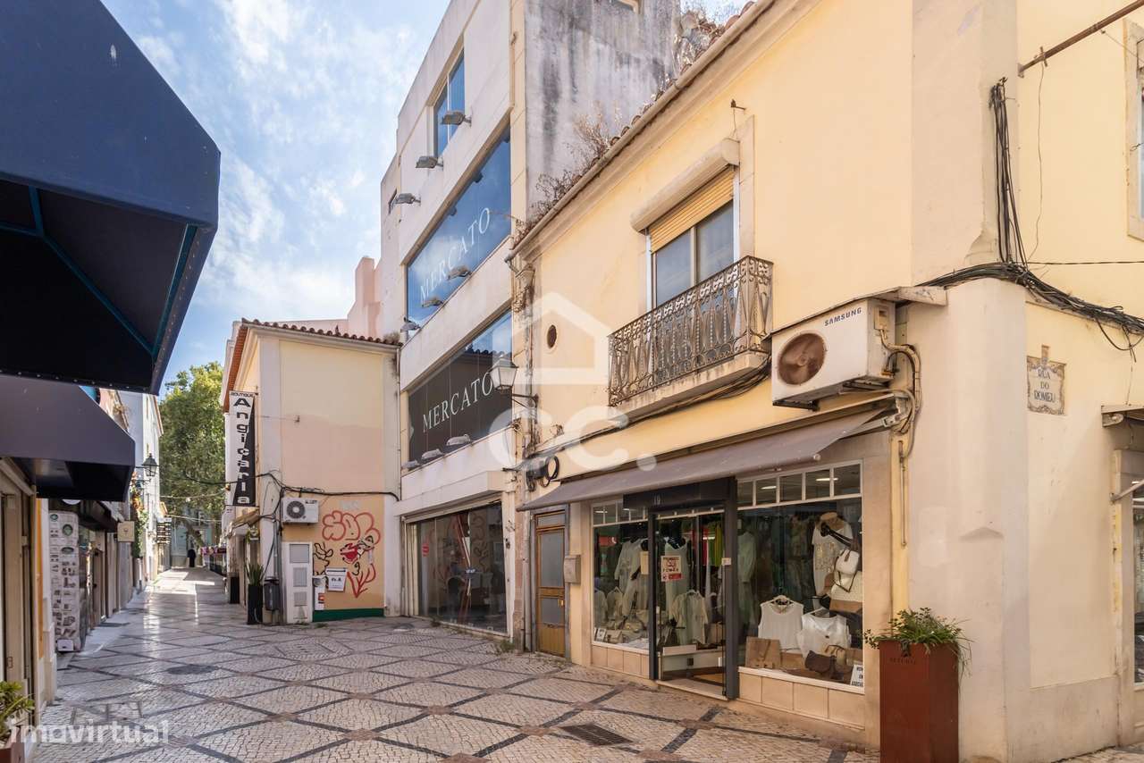 Prédio em Centro Histórico para investimento-26