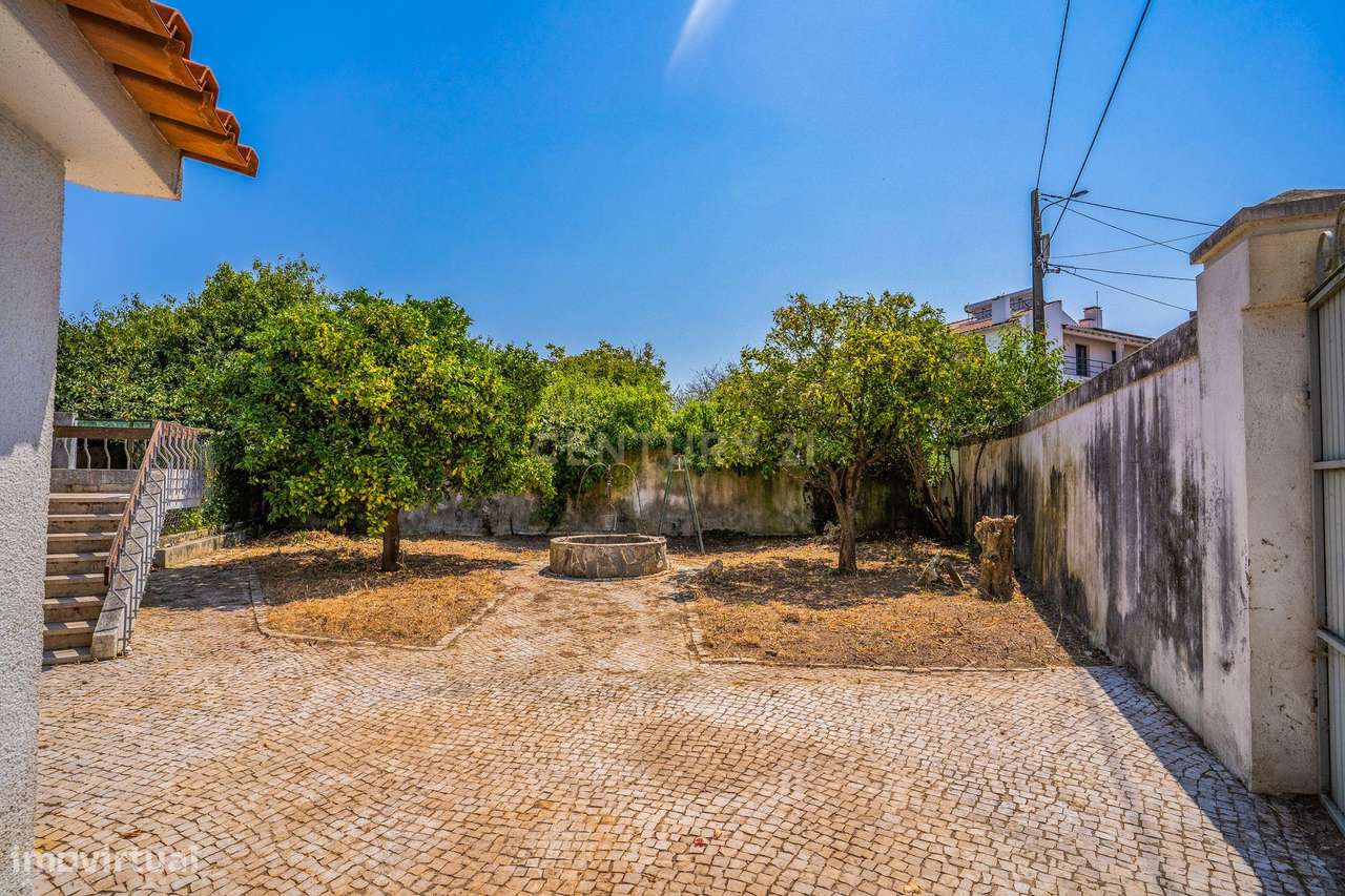 Moradia no Centro das Gaeiras. Uma casa única.-53