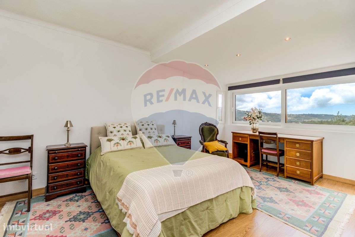 Moradia T4 para venda-18