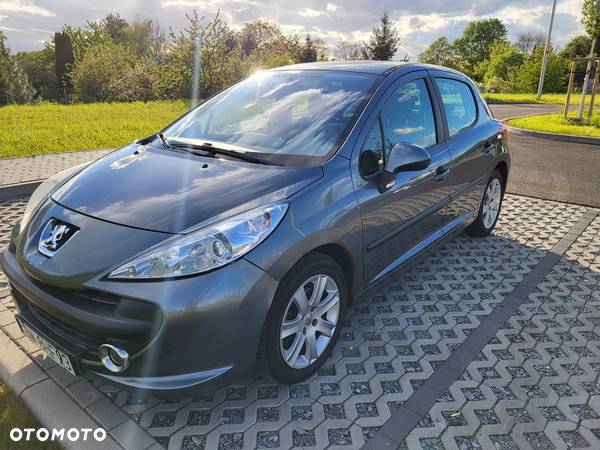 Peugeot 207 1.6 HDi 16V Trendy - 4