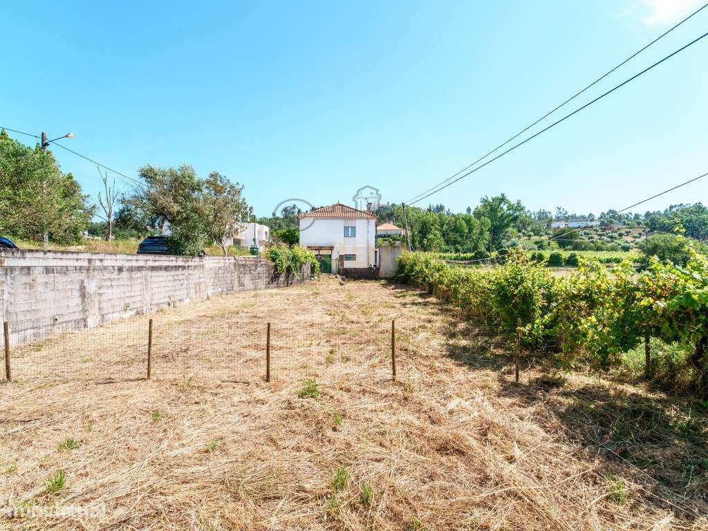 Moradia T3 a poucos minutos da cidade de Ourém-40