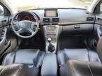 Toyota Avensis SD 2.2 D-CAT Sol+GPS - 23