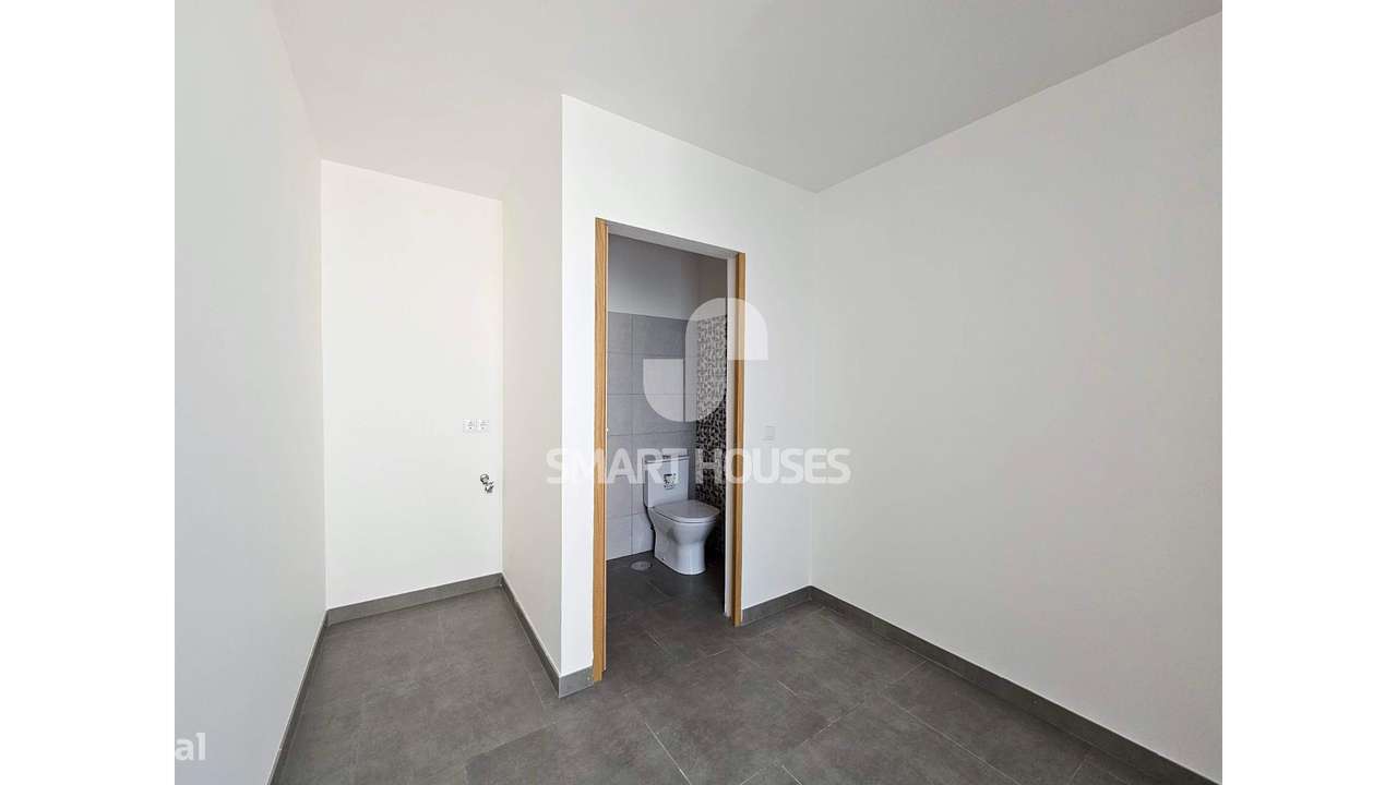 Moradia T3 c/ terraço centro São Romão-9