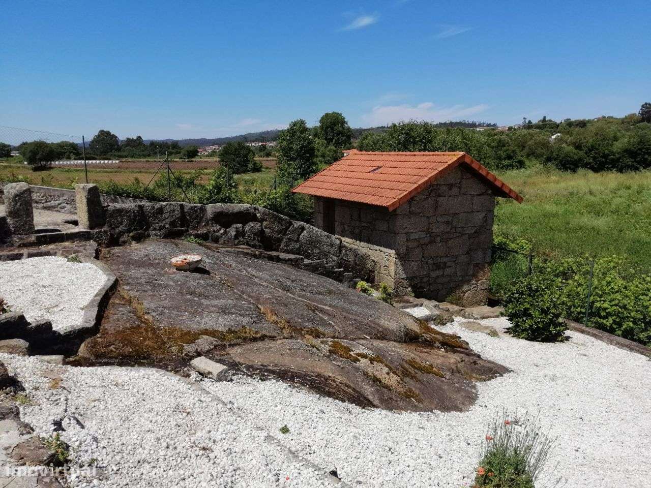 Moradia com Piscina e Campo de Ténis-36