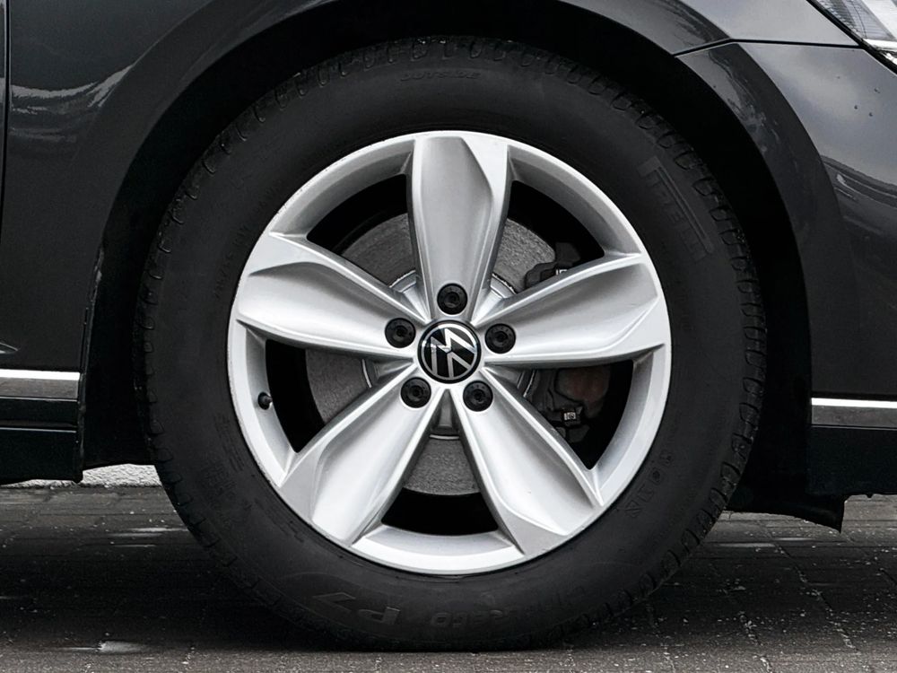Volkswagen Passat 2.0 TSI Elegance DSG 190 KM — zdjęcie 5