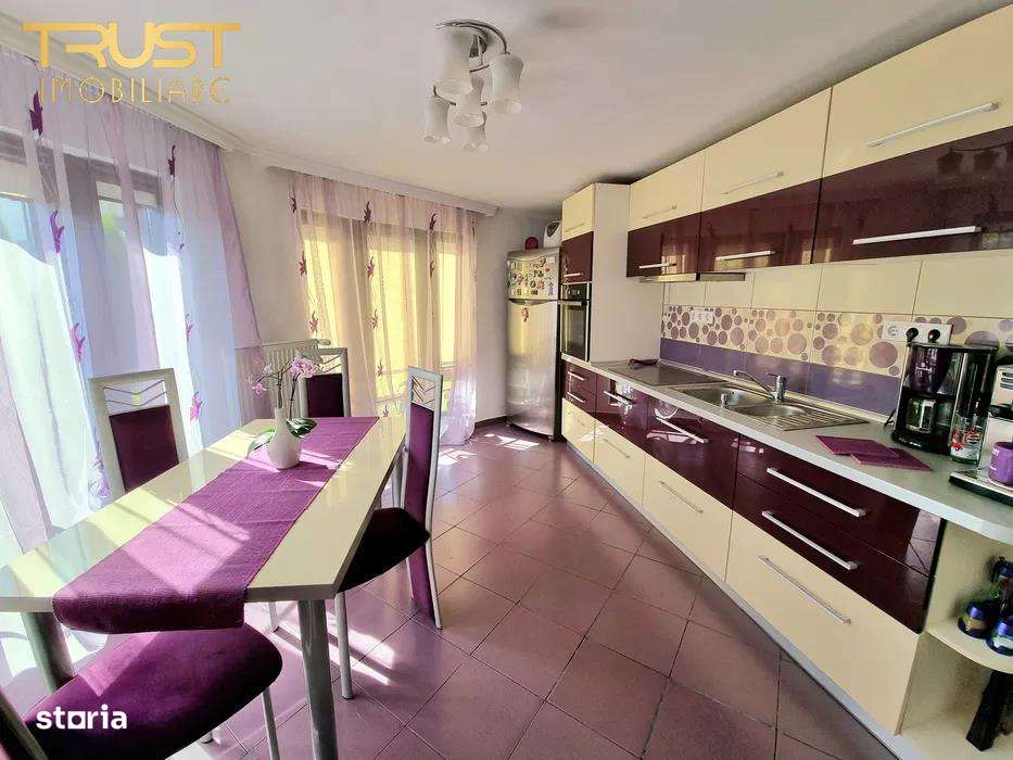 Casa de vanzare l 6 camere l Teren 1150 MP l Pret negociabil - Imagine principală: 5/8