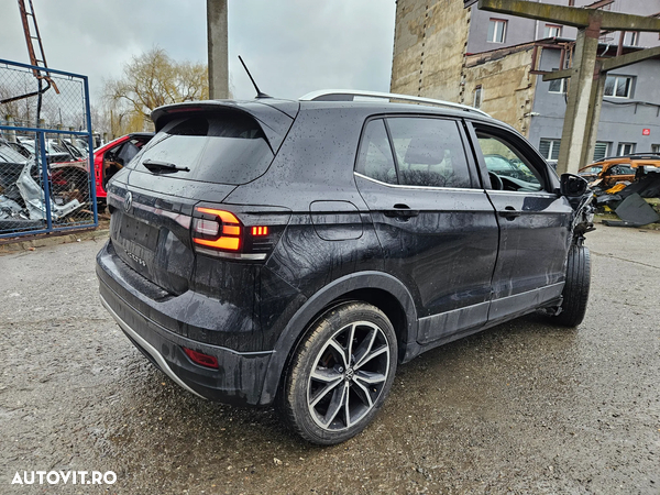 Dezmembrez Volkswagen T-CROSS 2022 - 2