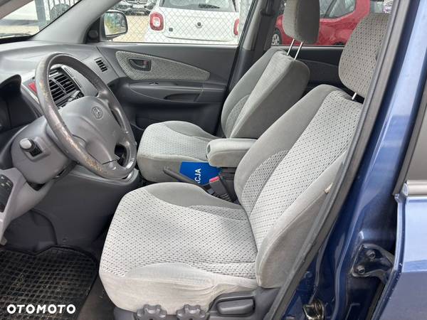 Hyundai Tucson 2.0 Comfort 2WD - 22