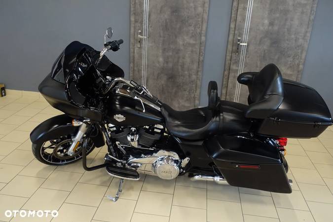 Harley-Davidson Touring Road Glide - 28