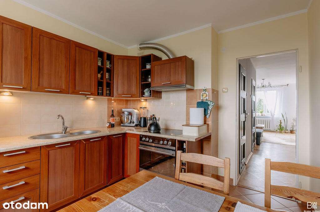 Mieszkanie 3-pokojowe z balkonem, blok SM-11