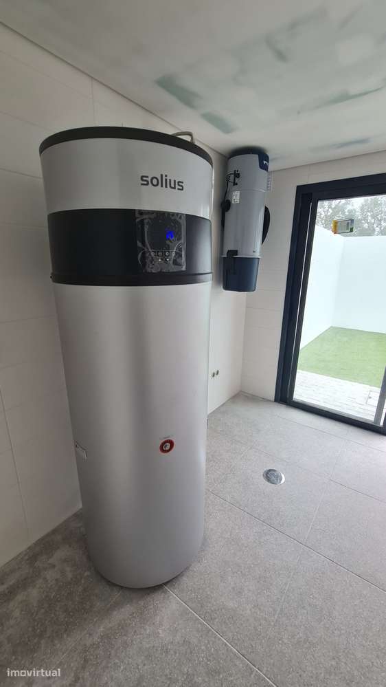 Moradias Novas 3 frentes com Jardim - Águas Santas - Exc. localização-21