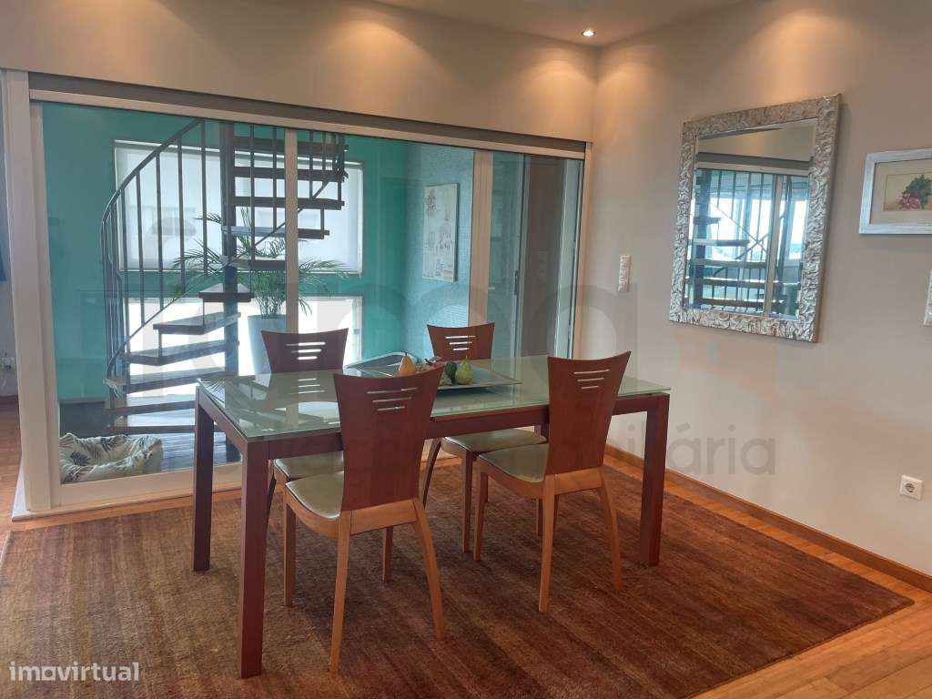 Penthouse Exclusiva com Terraço Panorâmico - Setúbal-33