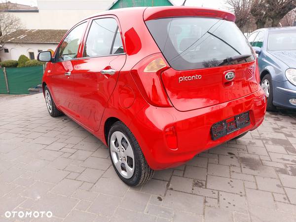 Kia Picanto 1.0 Dream Team Edition - 33