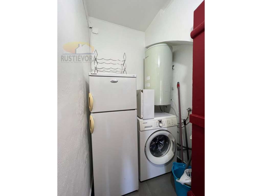 Quinta com 16 ha, com 4 Moradias Unifamiliares, piscina e várias ár...-37