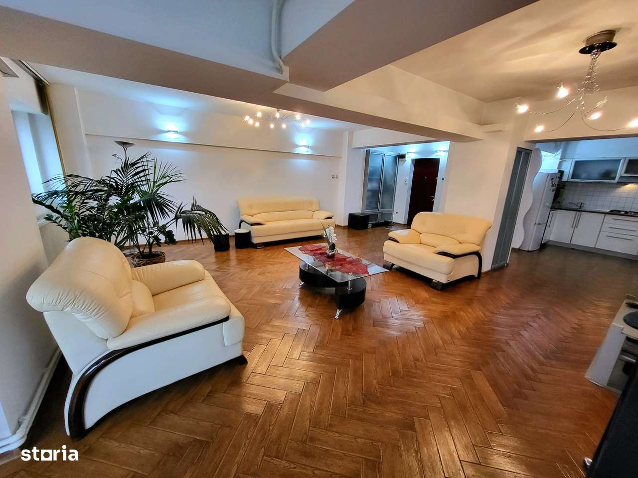 4 camere Centrul Bloc PESCĂRUȘ pret 205000 euro-6