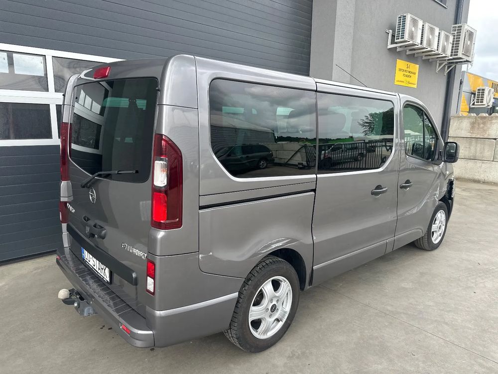 Opel Vivaro II 2017