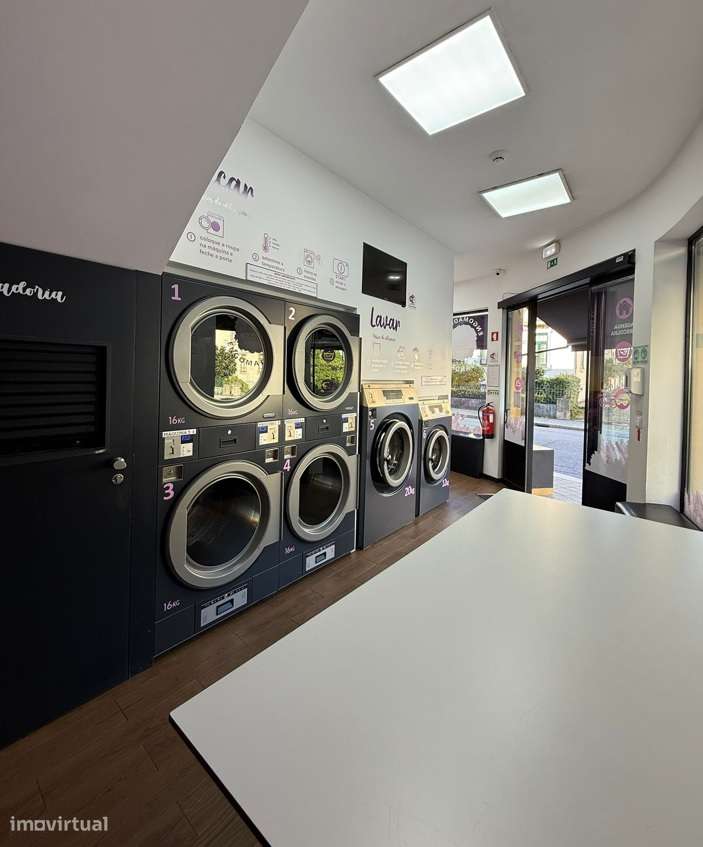 Trespasse de Lavandaria Self Service e Engomadoria - Amial (Porto)-5