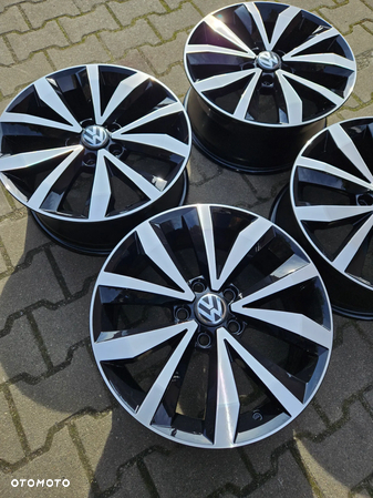 FELGI Volkswagen VW OE  7.0" x 17" 5x112 ET 45 ORYGINAŁ - 24