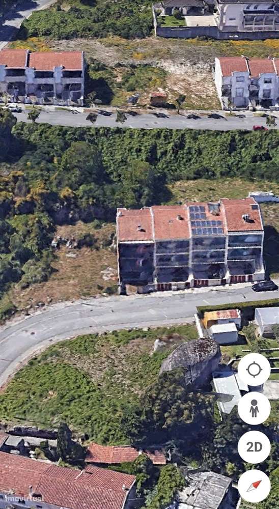 Terreno para construção de moradia T3 em banda c/projecto - Grande imagem: 2/12