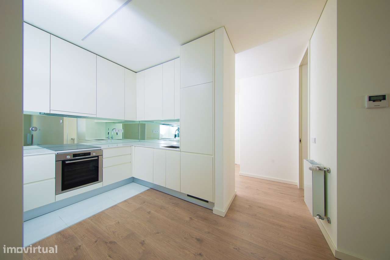 Apartamento T2 de Arquitetura Contemporânea no Coração de Leiria - Grande imagem: 3/25