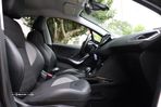 Peugeot 2008 1.2 PureTech Allure EAT6 - 21