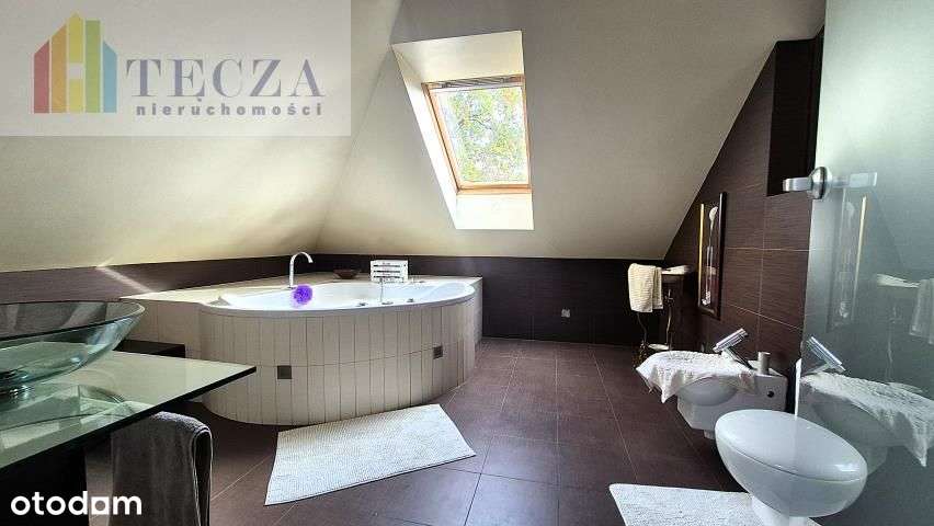 Dom wolnostojący 280m2,działka 991m2,7pokoi,3łazie-12