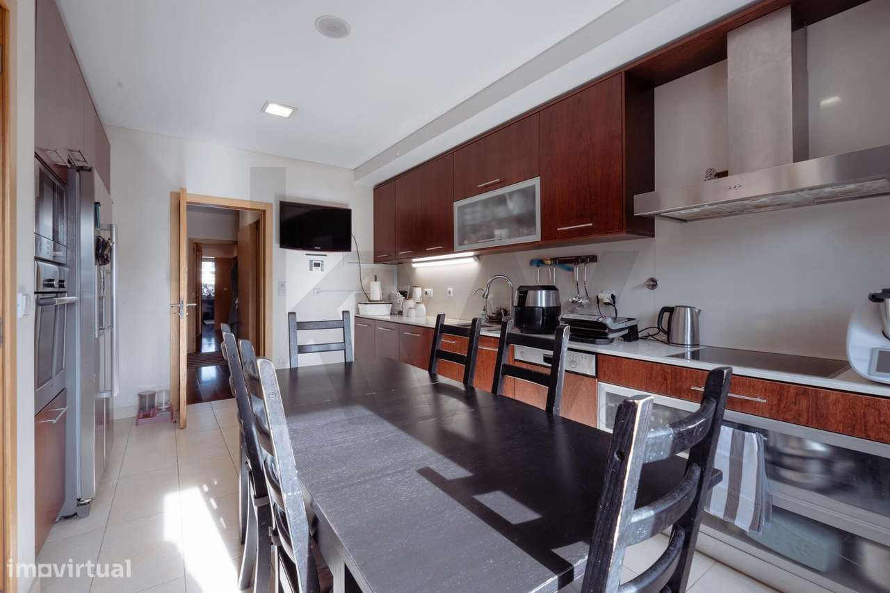 Fantástico T4 Rua Raimundo de Carvalho - Grande imagem: 4/38