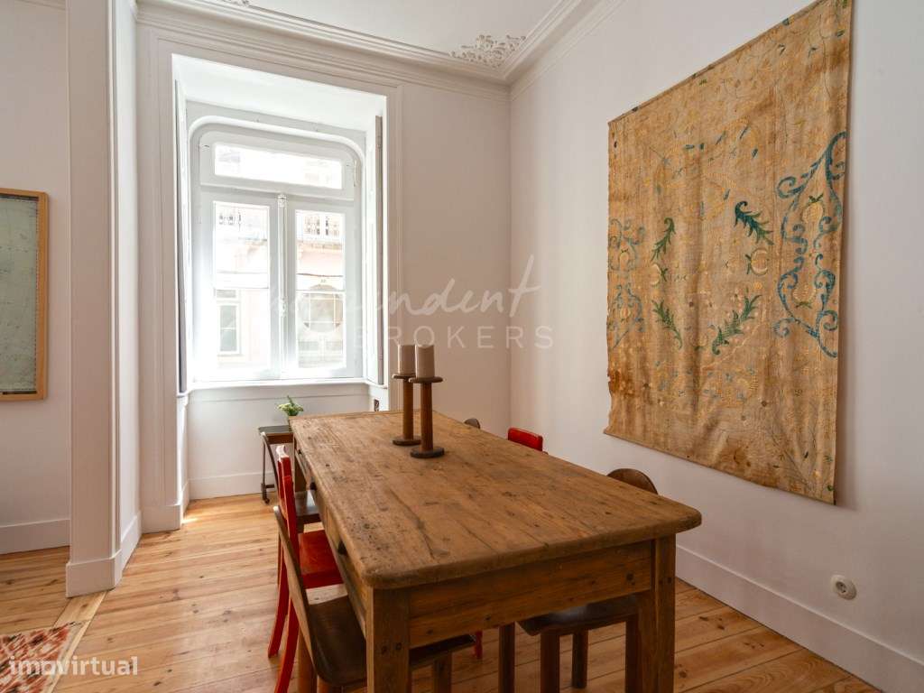 APARTAMENTO T2 COM MUITO CHARME-5