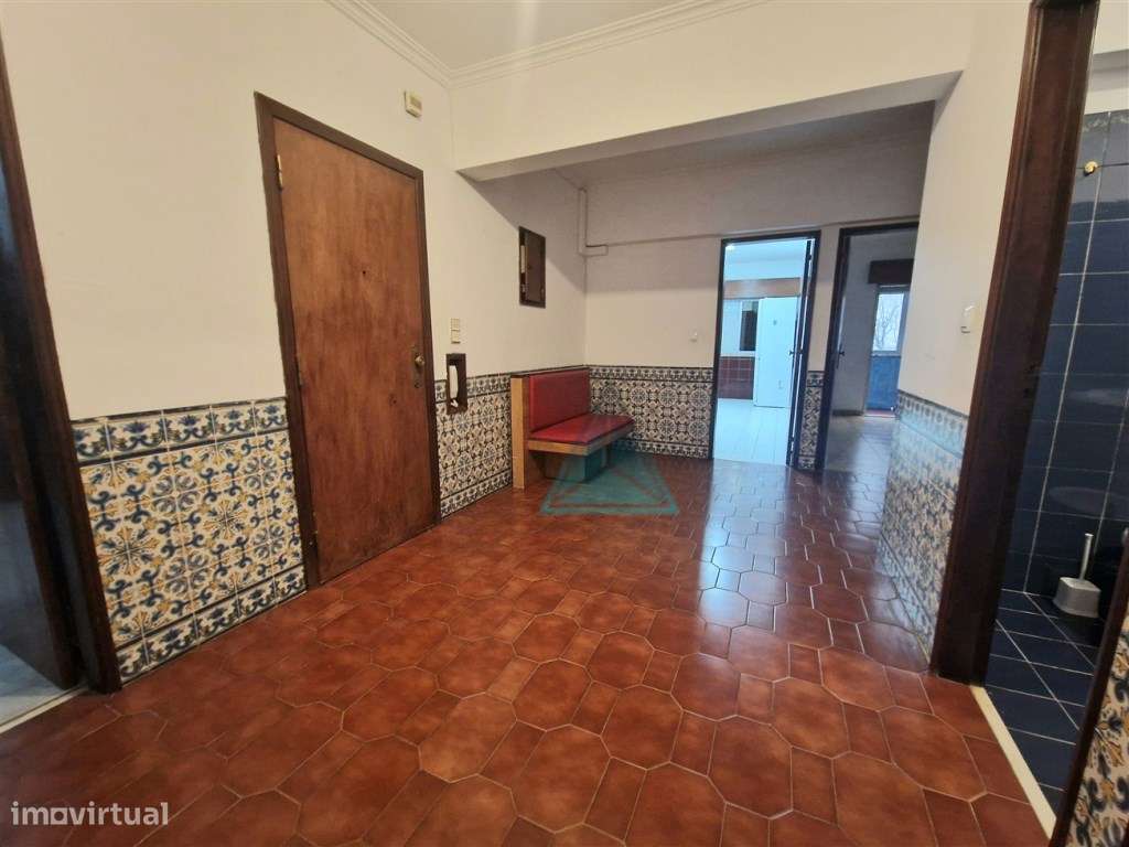 T3 Arrentela * * * 1 ANDAR * BOAS ÁREAS-11