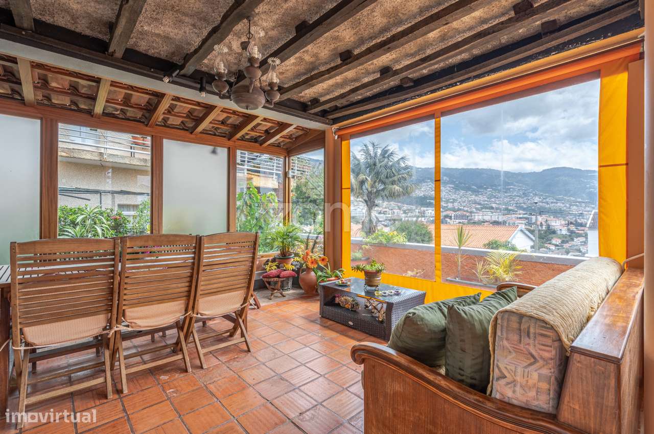 Moradia T5 em São Martinho, Funchal-6