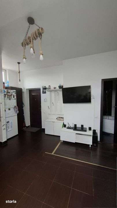 Apartament cu 3 camere, 65 mp, terasa ,parcare, zona Eroilor - Imagine principală: 2/9