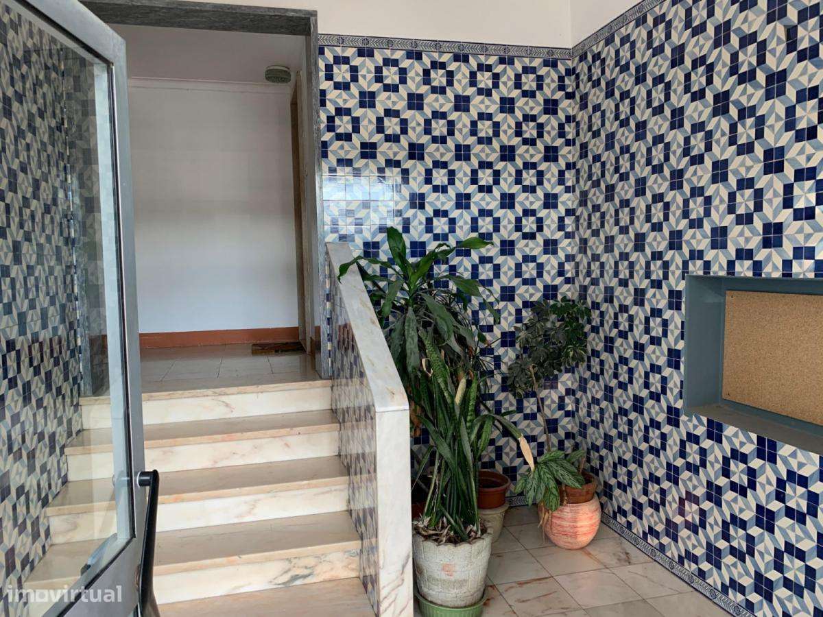 Apartamento com 2 quartos - localizado em Linda-a-Velha Lisbon - Grande imagem: 4/10