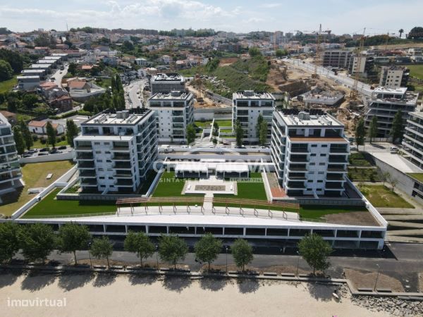T1 Novo c/ Lugar de Garagem e Arrumo em Canidelo-1