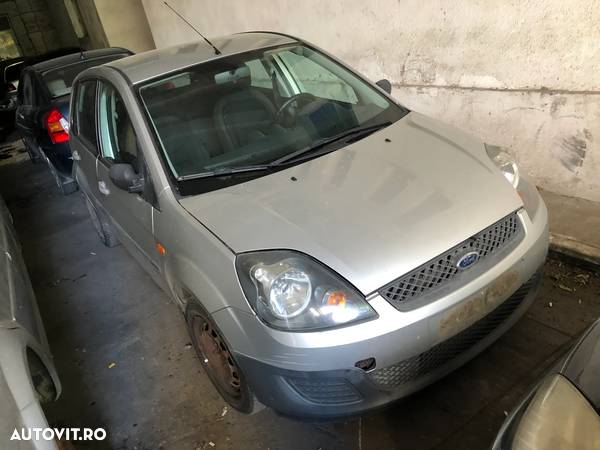 Far stanga/far dreapta Ford Fiesta 5 2005-2008 - 5