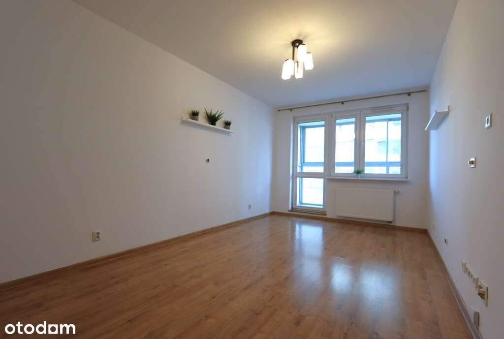 2 pok. i osobna kuchnia, loggia, zadbane-2