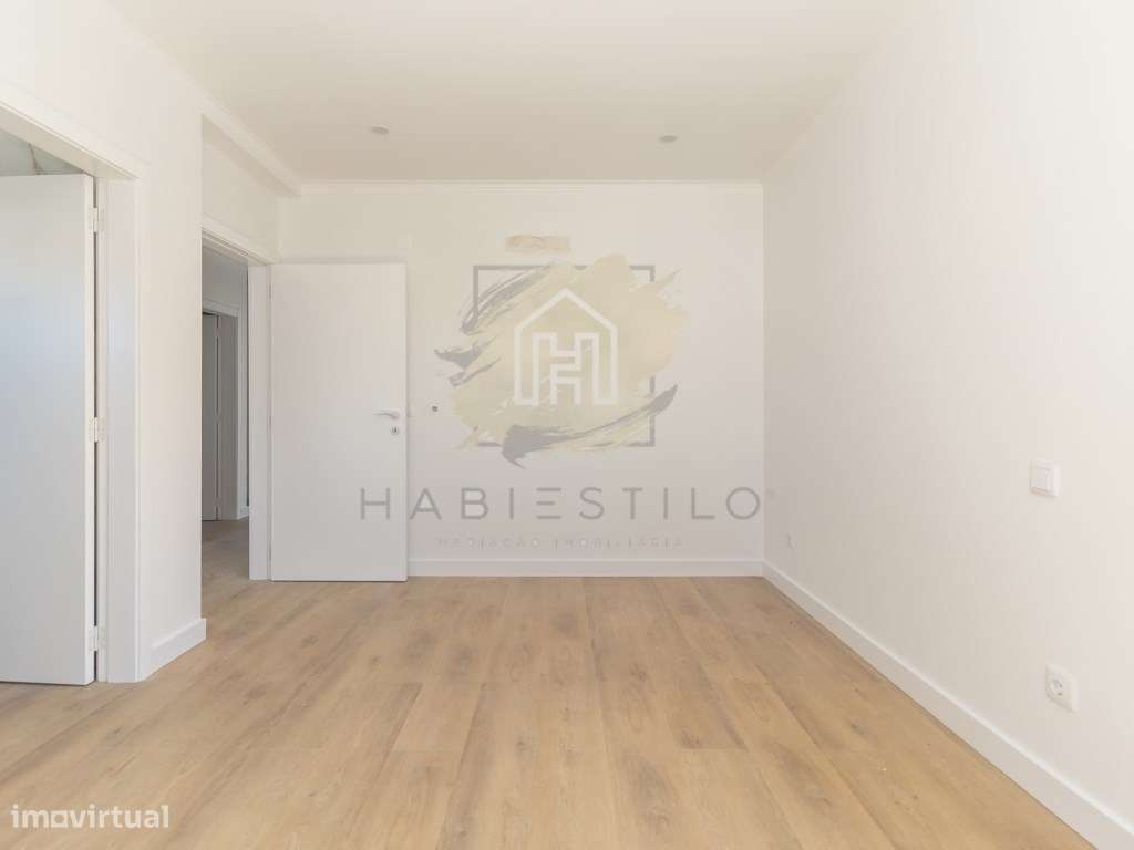 Moradias novas situadas na zona histórica de Azeitão-30