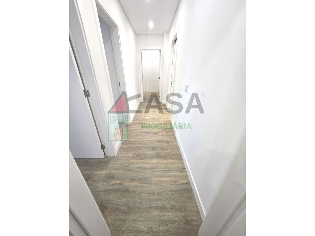 Empreendimento novo com piscina T2 e T3 disponíveis-14