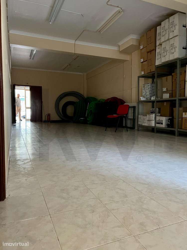 Loja à Venda no Bairro da Anta – Agualva | 78 m2 | 3 Montras | Excelen - Grande imagem: 3/12