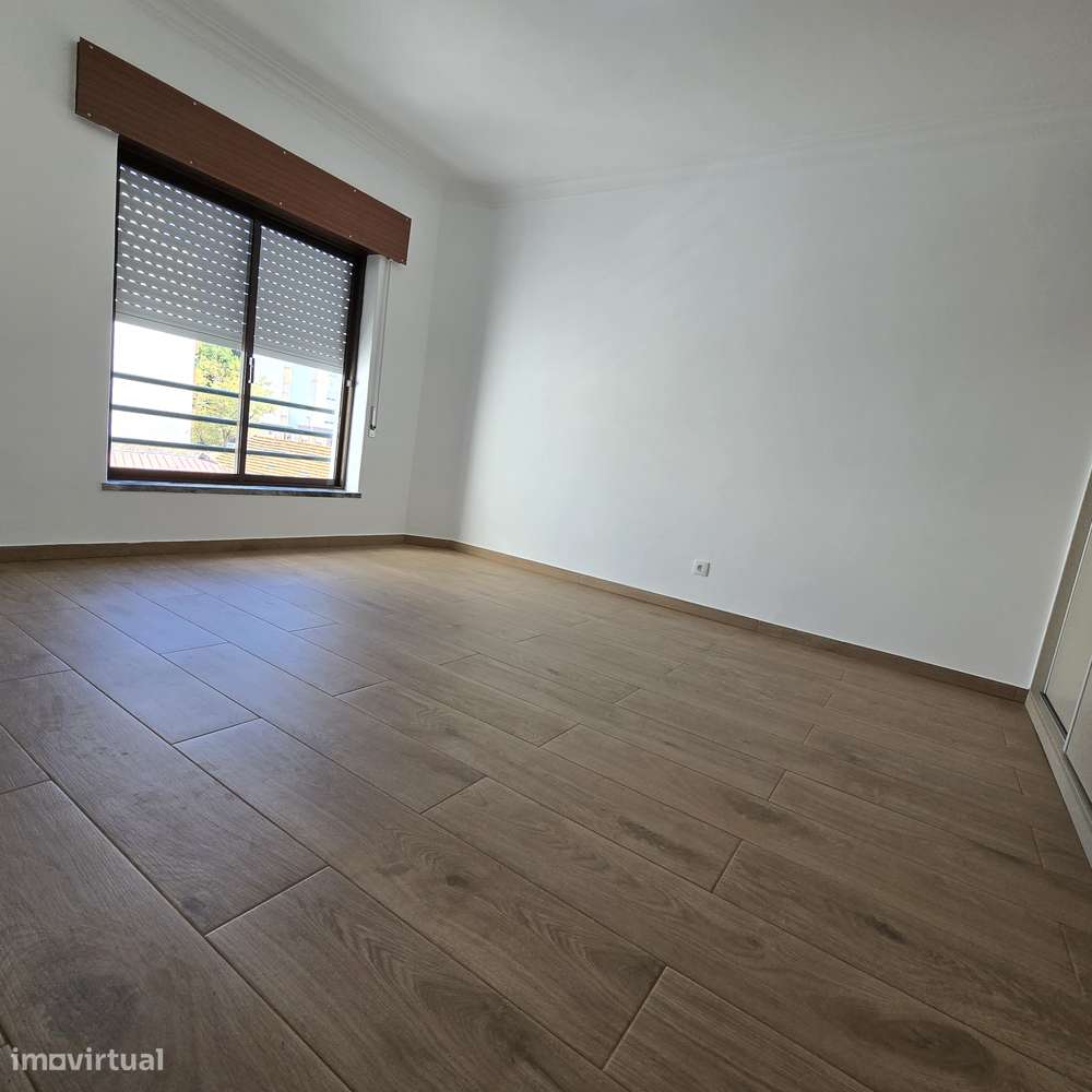 T3 Remodelado 2 Varandas 1 arrecadação-30