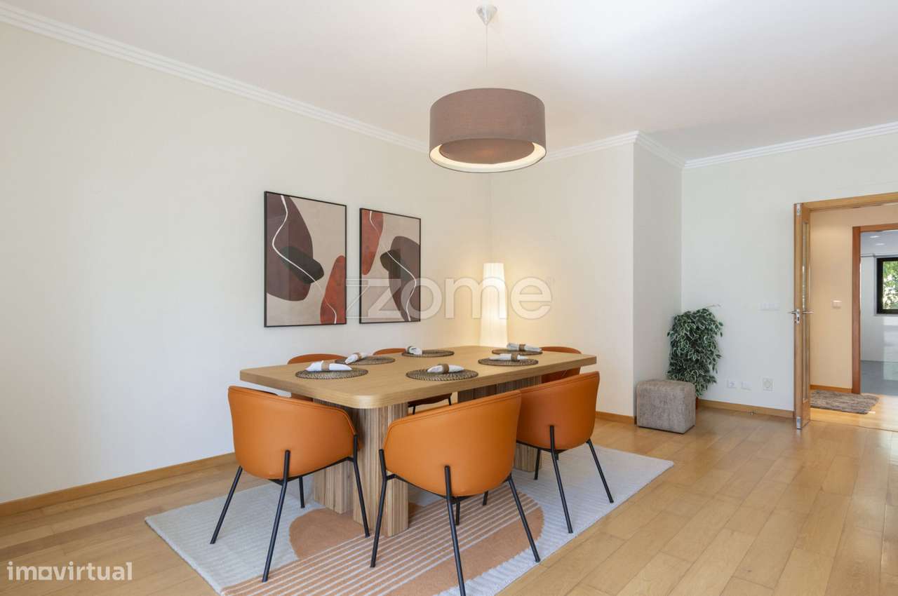 Apartamento T3 com varanda e garagem no L Towers, em Paço de Arcos-13