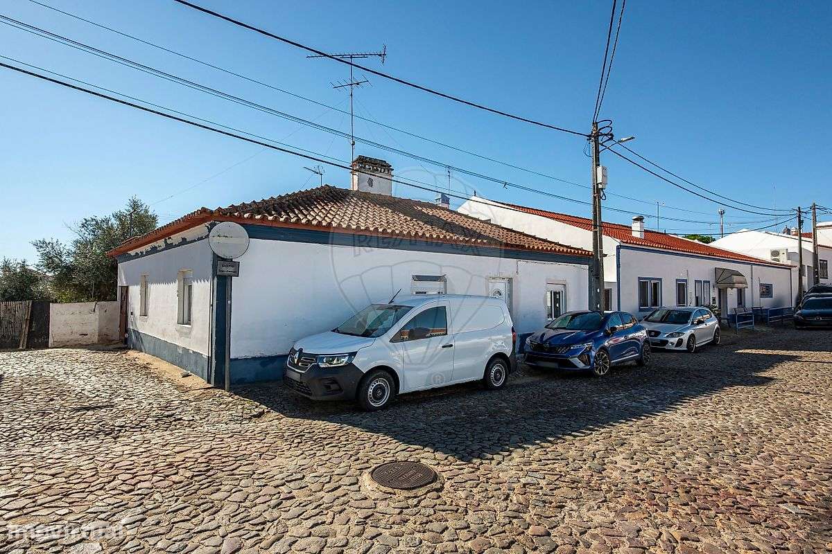 Moradia T4 para venda-5