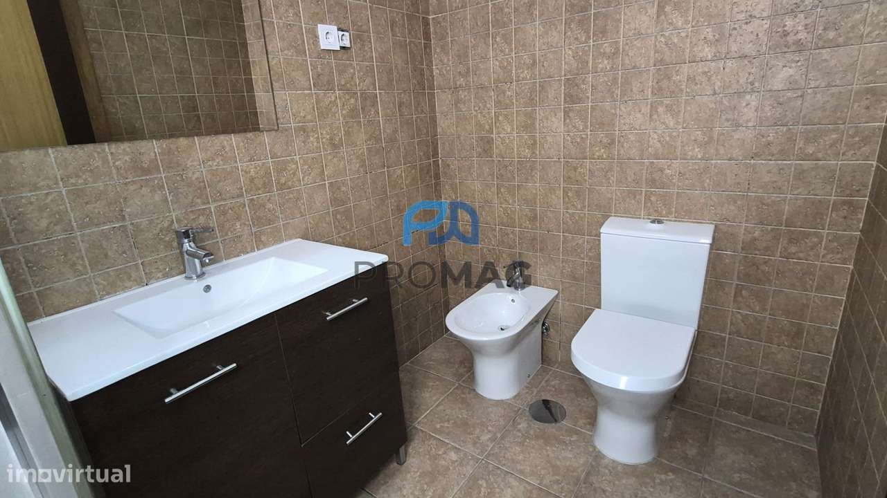 Harmonioso Apartamento T3 em Alfena-35