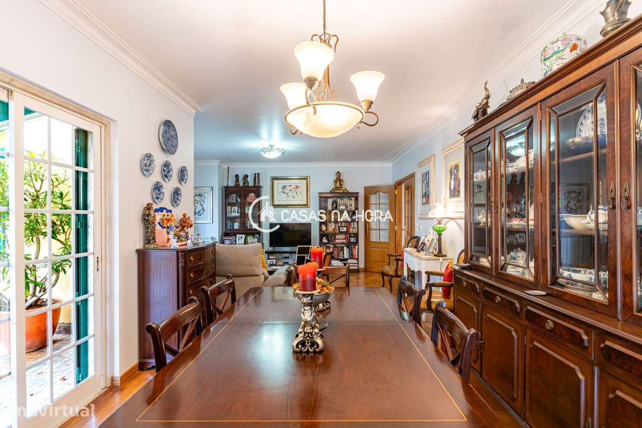 T2 com terraço enorme na Rua Paul Harris, no bairro do  Buzano.-7