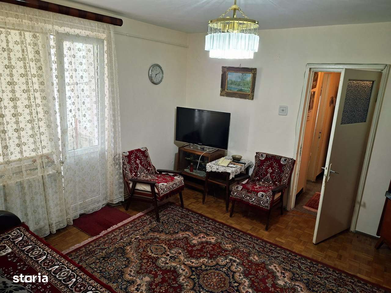 2 camere EXPO PARC , centrala / LIBER , finisaje clasice ! - Imagine principală: 1/8