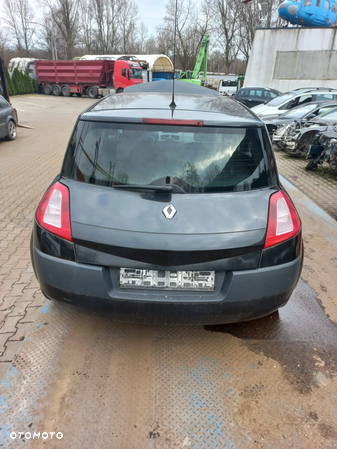 Renault Megane 2 na części. - 13