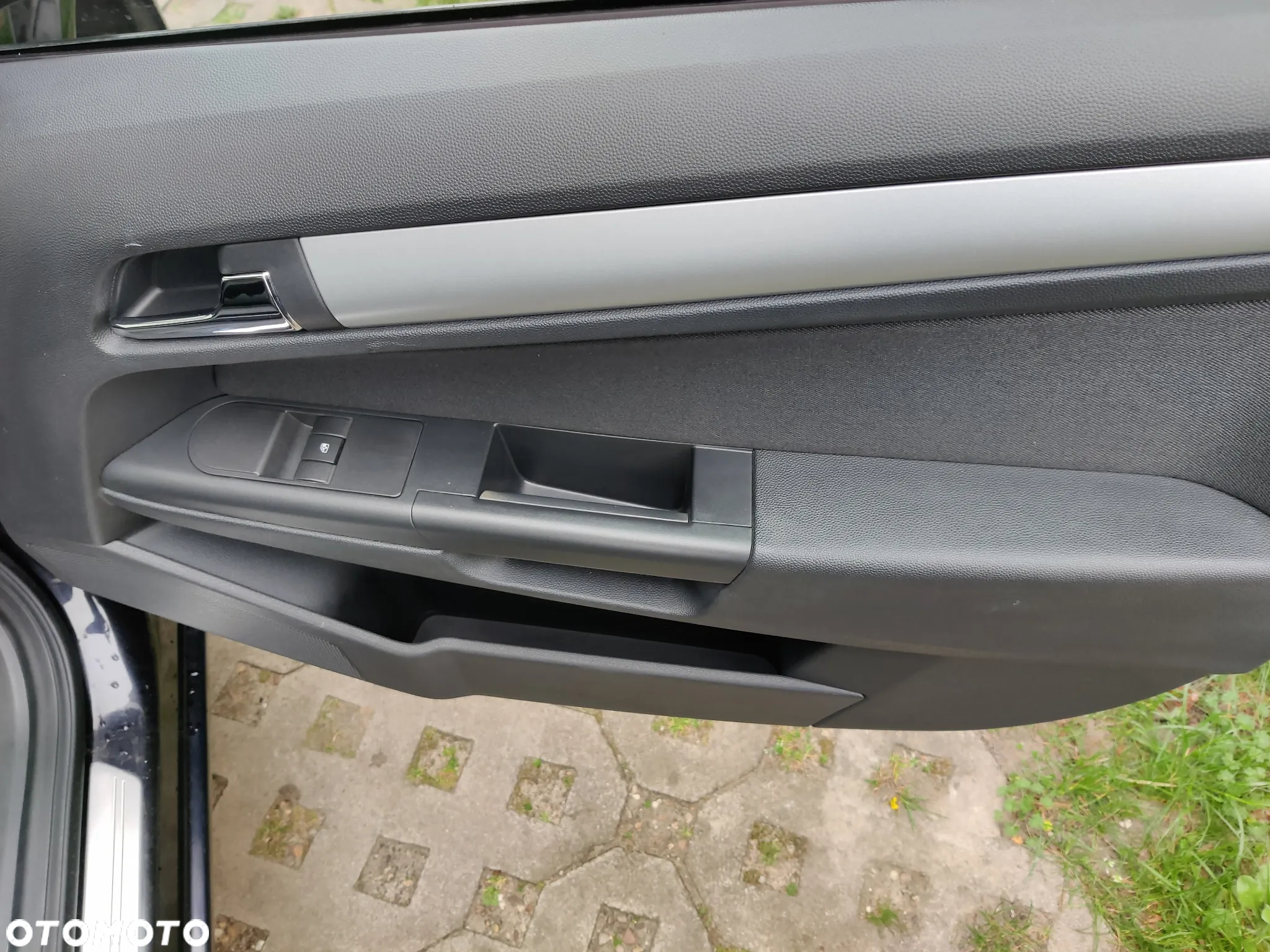 Opel Astra 1.8 Caravan Innovation 110 Jahre - 26
