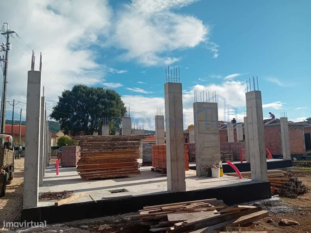 Moradia Térrea V3 Vista serra, lote 1645m2, Lagoa do Cão-22