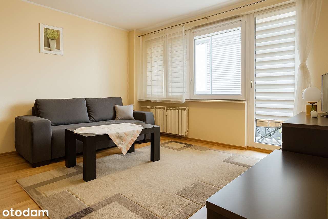 Dwa pokoje, Metro ks. Janusza-3