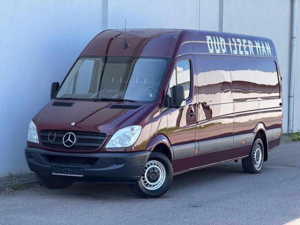 Mercedes-Benz Sprinter 2011